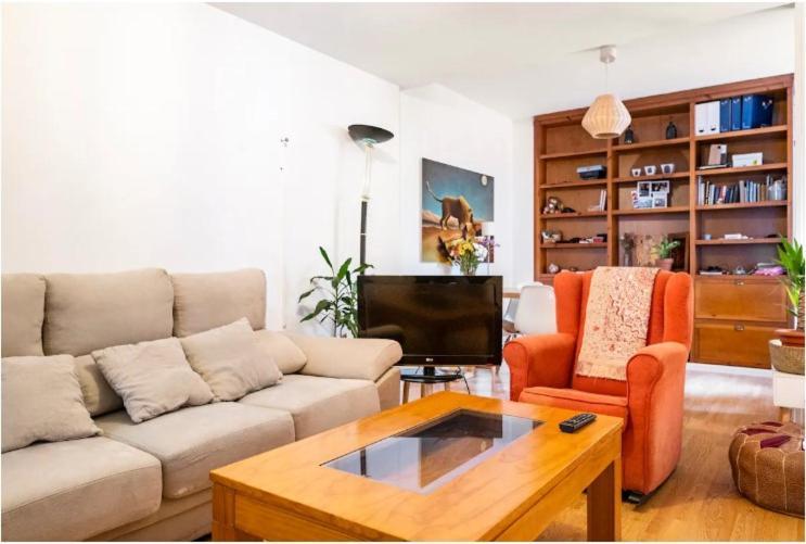 Acogedora Habitacion En Apartamento Compartido Amplio Y Centrico Granada Dış mekan fotoğraf